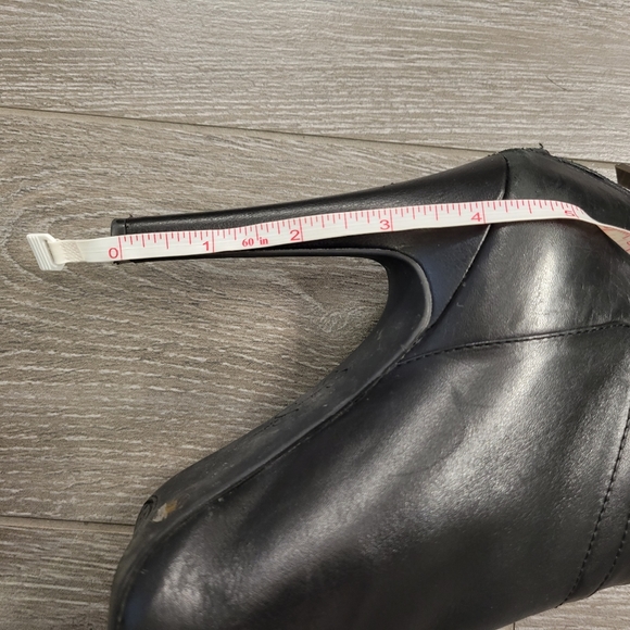 Jessica Simpson leather booties - Picture 8 of 8
